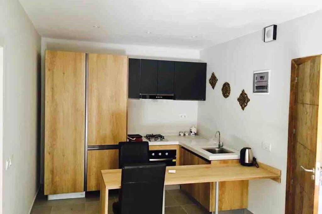 Forest View Luxury Apartment In 3Mins Walk To Beach Pool View Wifi Kololi Extérieur photo